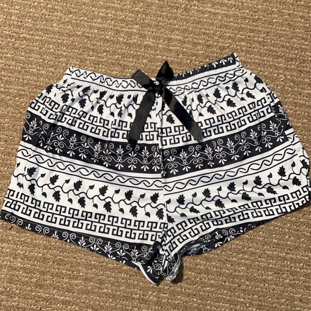 Women’s Aztec Pattern Shorts
